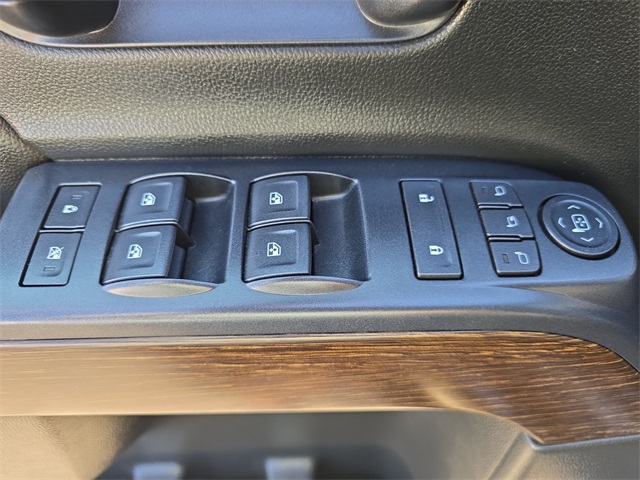 Vehicle image 35 of 35