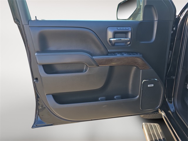 Vehicle image 29 of 35