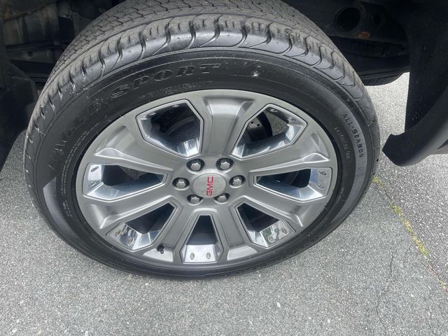 Vehicle image 16 of 45