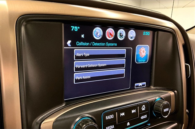 2018 GMC Sierra 1500 Denali Image 21 of 38