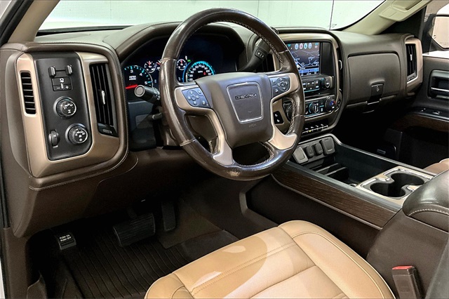 2018 GMC Sierra 1500 Denali Image 14 of 38