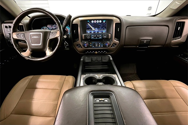 2018 GMC Sierra 1500 Denali Image 18 of 38