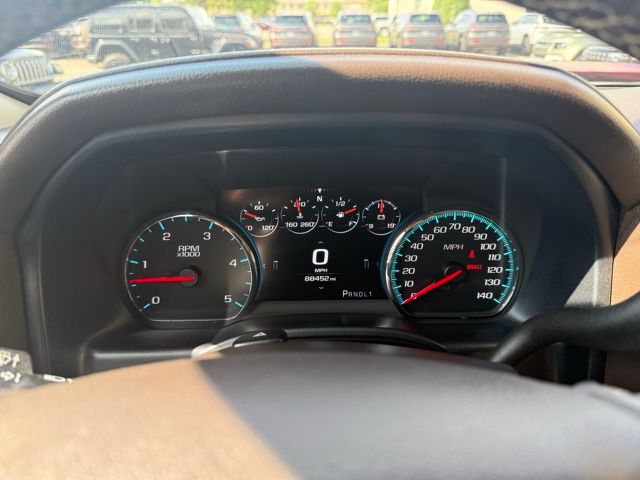 Vehicle image 25 of 46