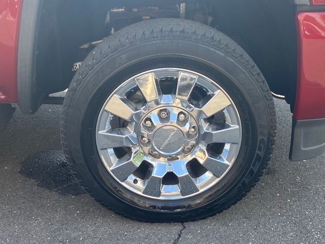 Vehicle image 13 of 46