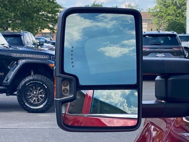 Vehicle image 41 of 46