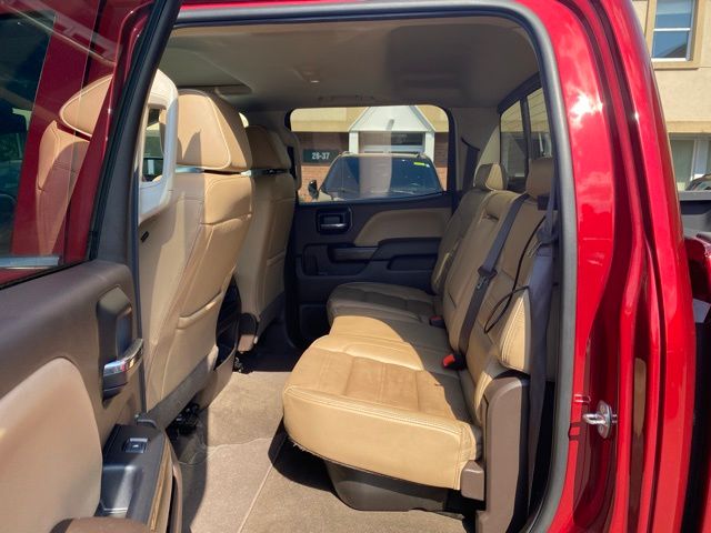 Vehicle image 19 of 46