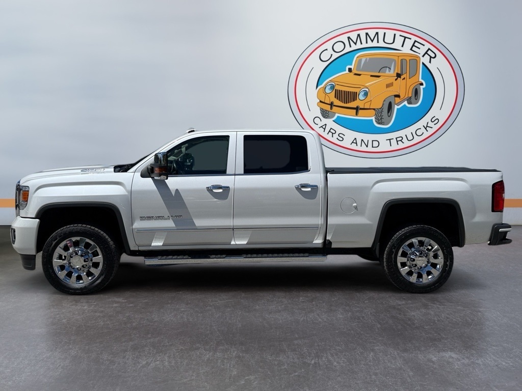 2018 GMC Sierra 2500HD Denali Image 8 of 22