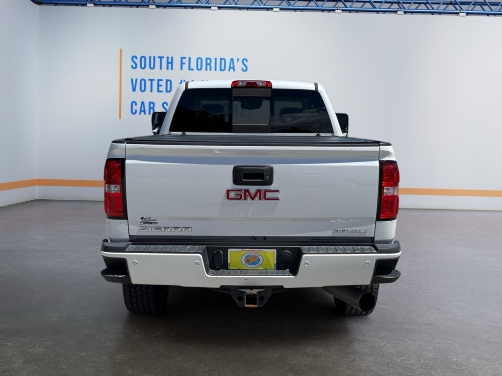 2018 GMC Sierra 2500HD Denali Image 6 of 22