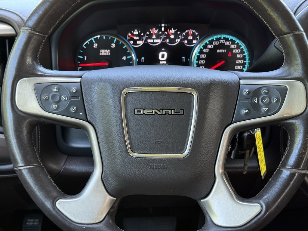 2018 GMC Sierra 2500HD Denali Image 14 of 22