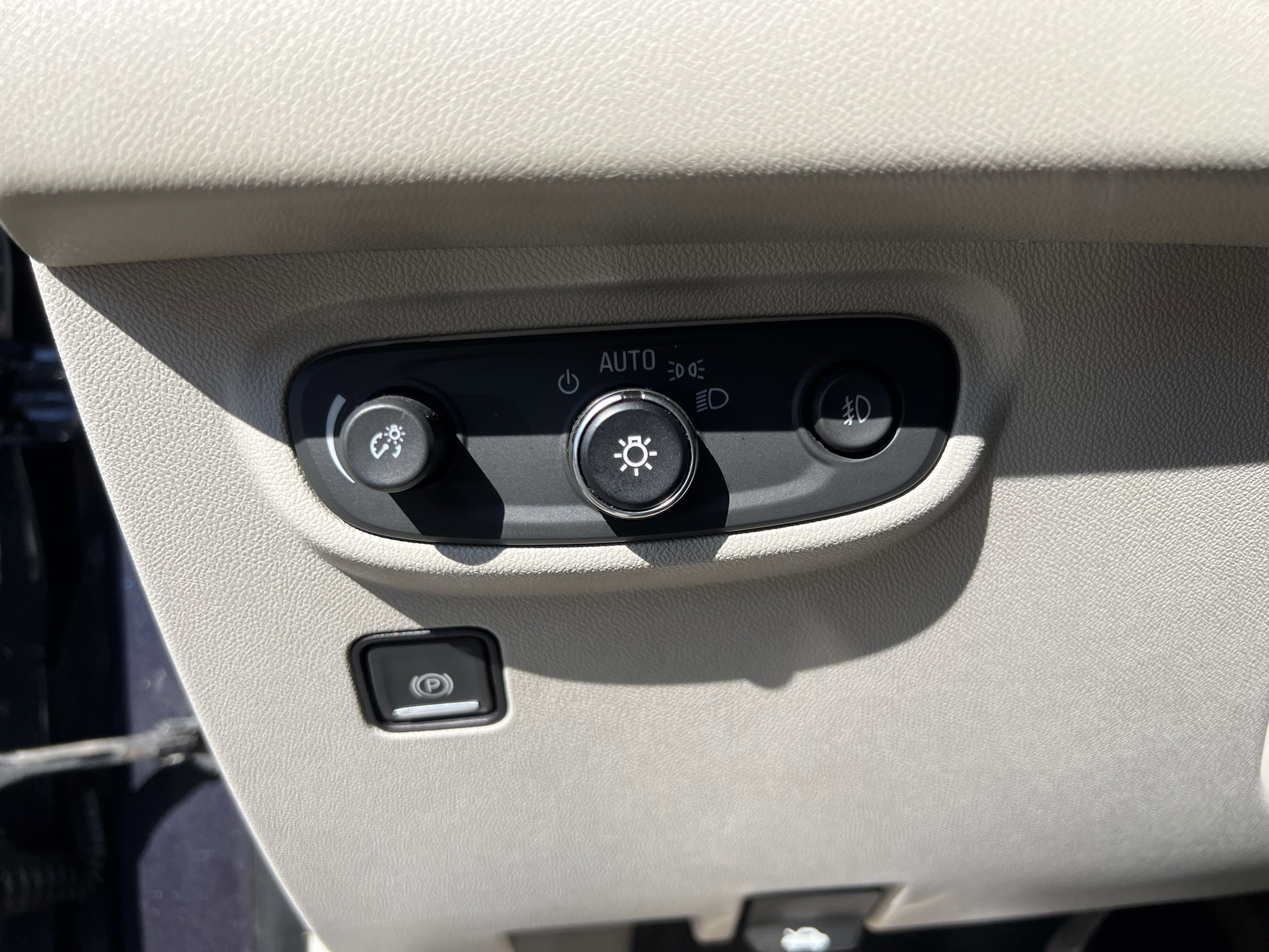 2018 GMC Terrain Denali Image 20 of 35