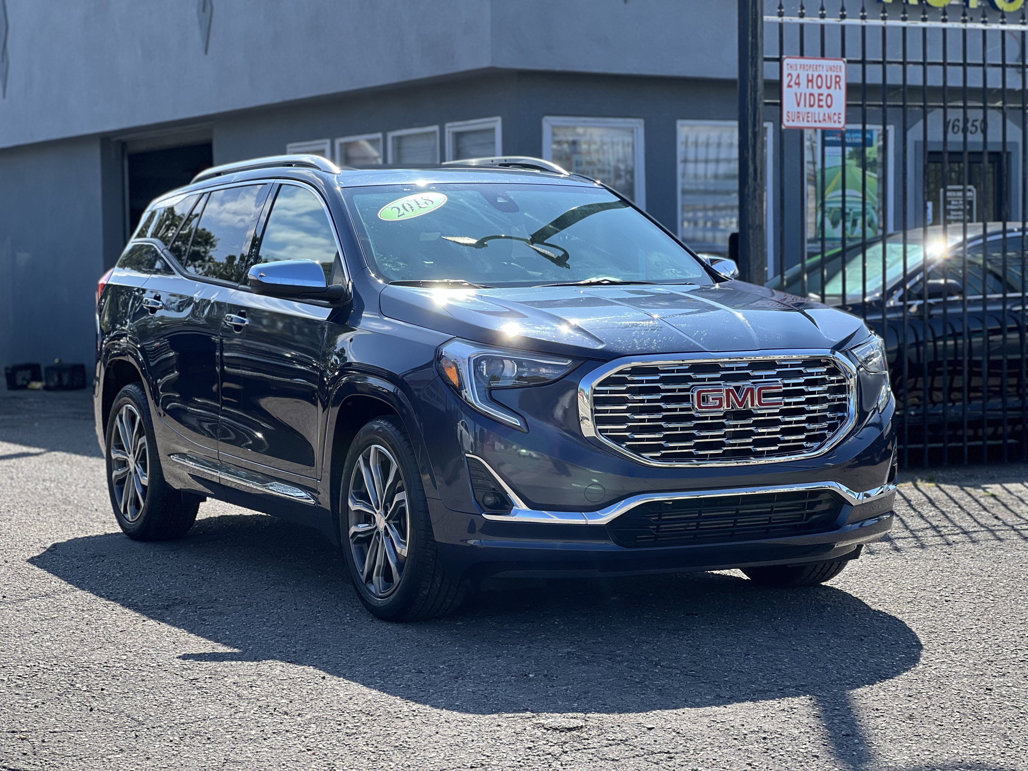 2018 GMC Terrain Denali Image 4 of 35