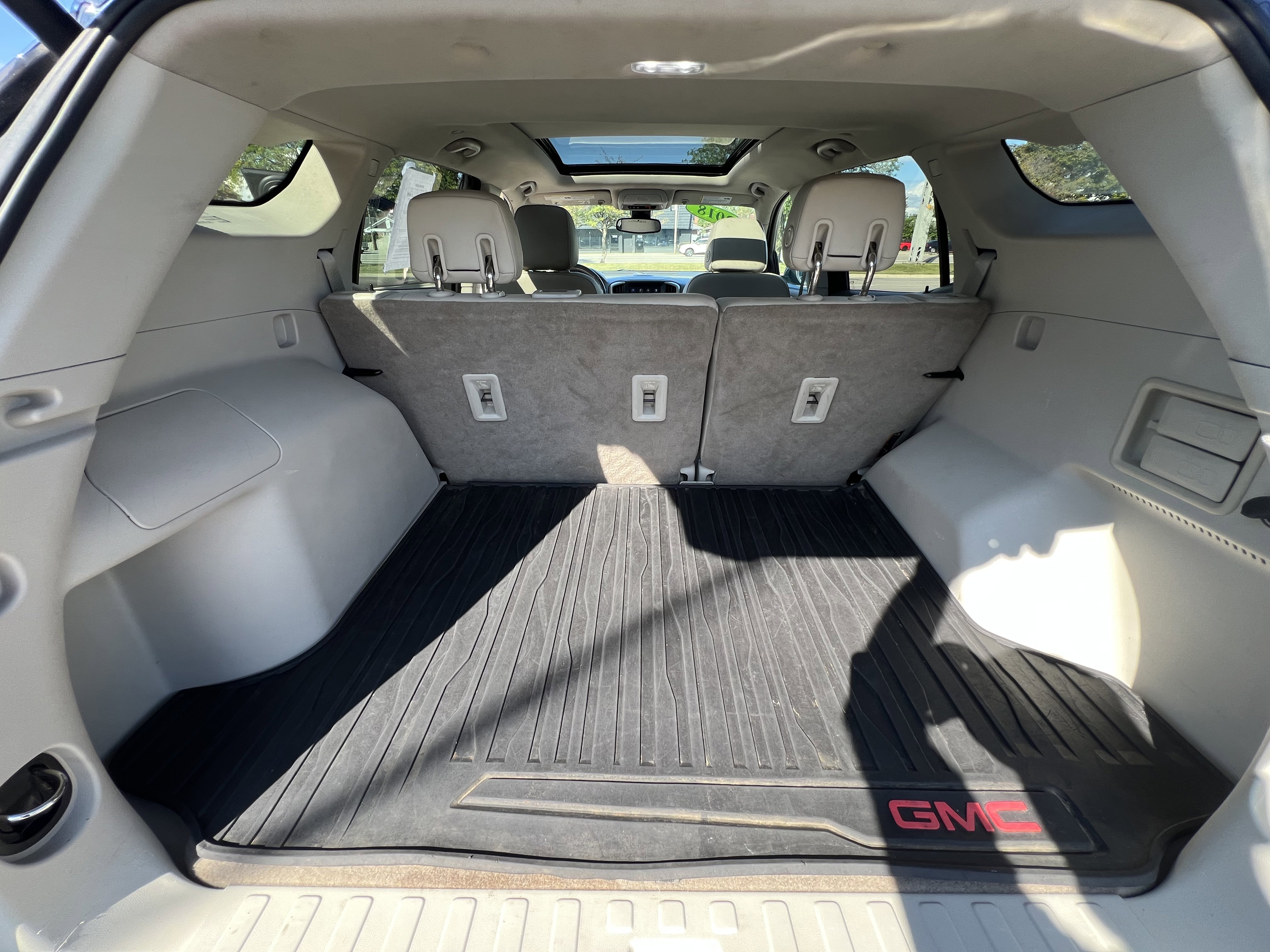 2018 GMC Terrain Denali Image 9 of 35