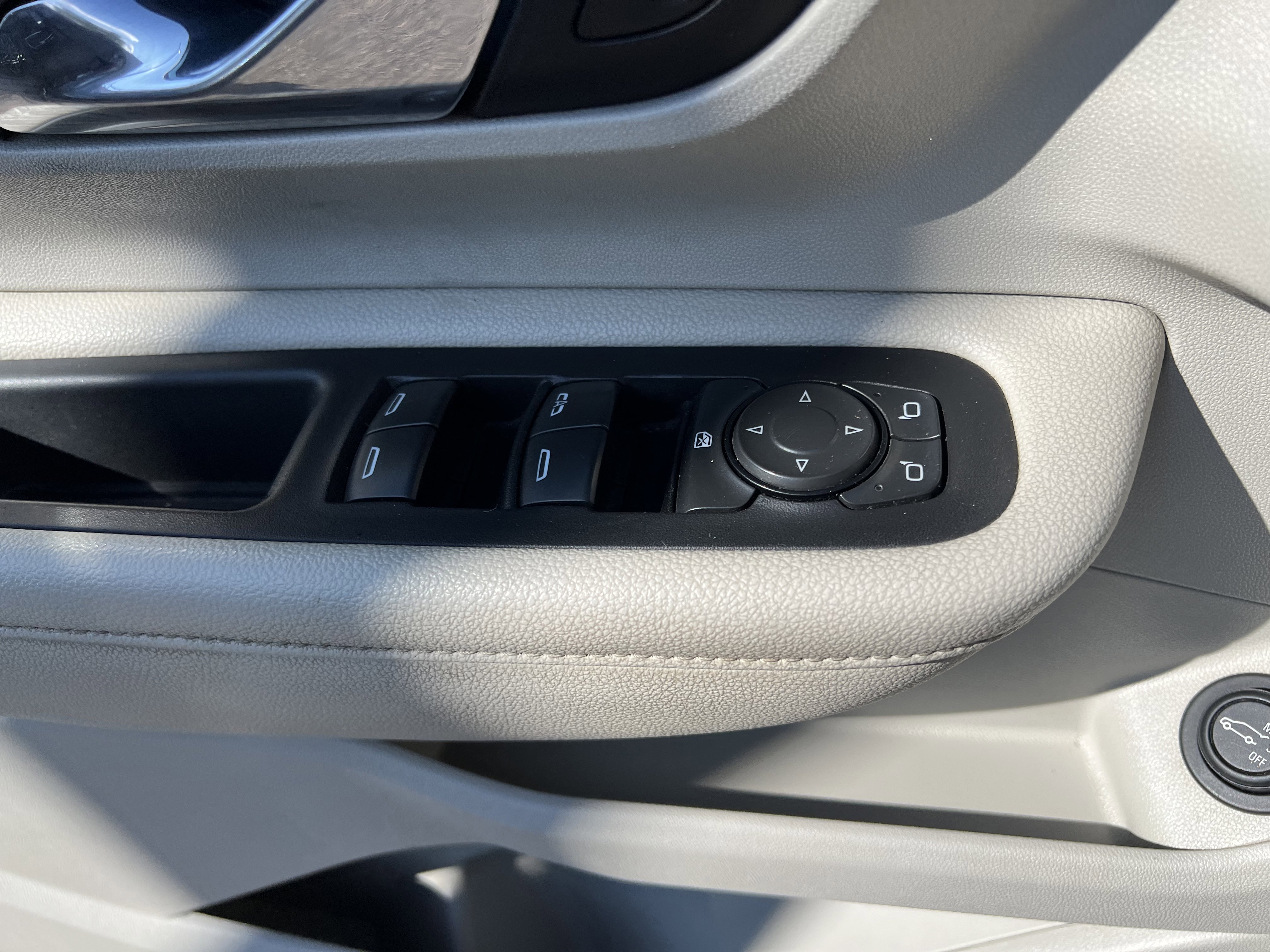 2018 GMC Terrain Denali Image 32 of 35