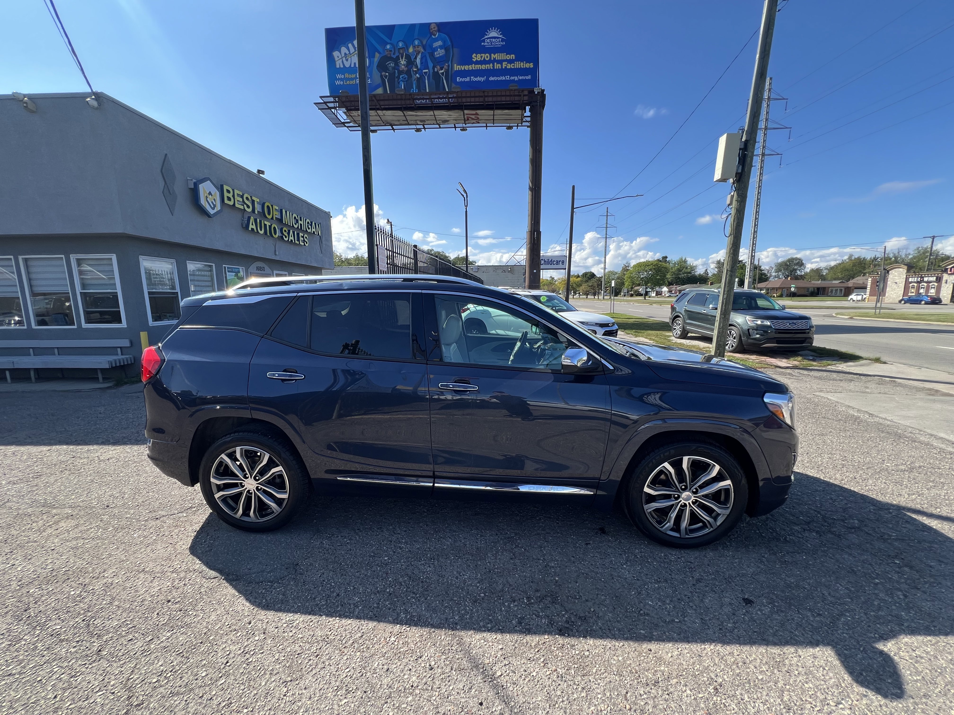 2018 GMC Terrain Denali Image 5 of 35
