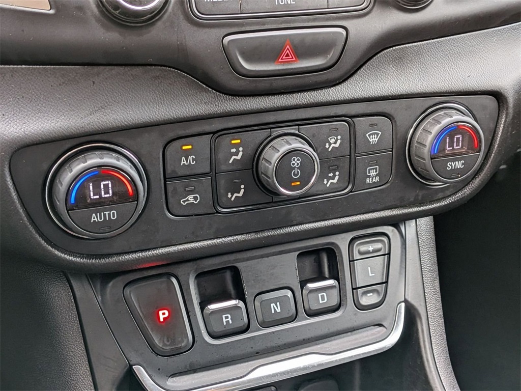 2018 GMC Terrain Denali Image 26 of 34