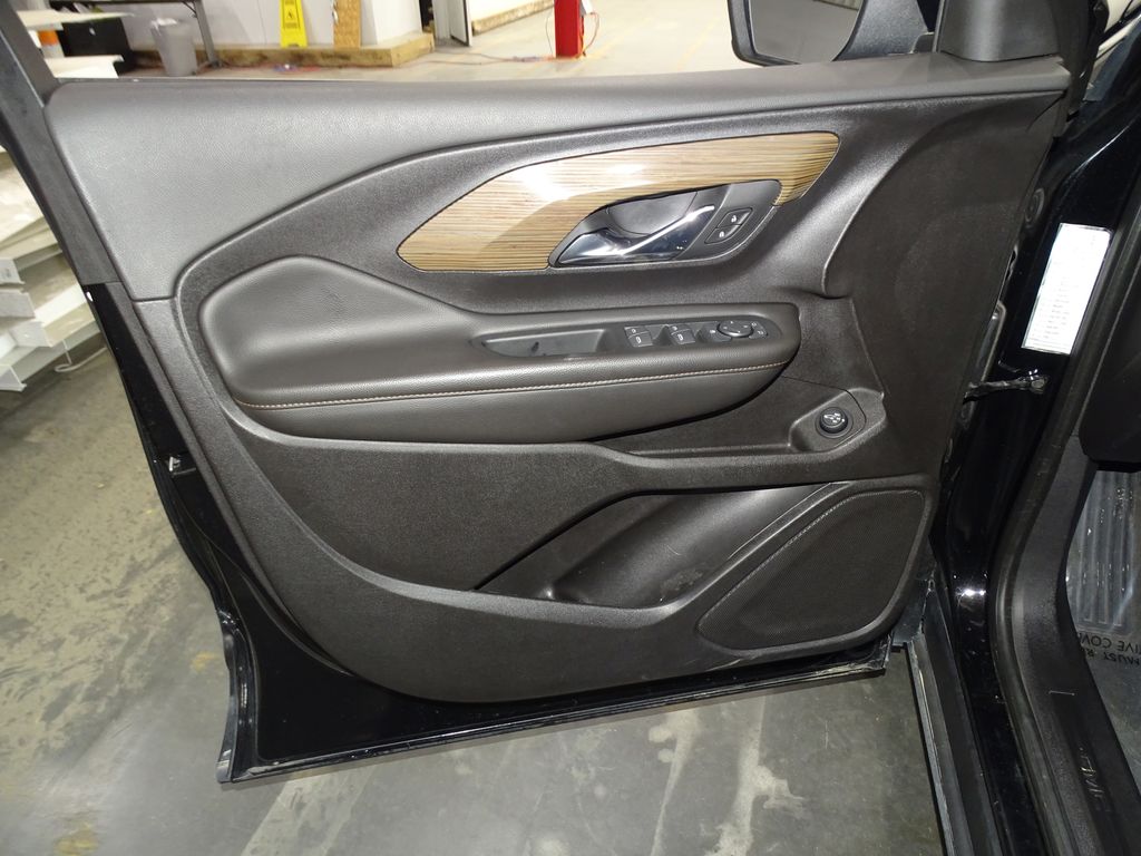 Vehicle image 12 of 37