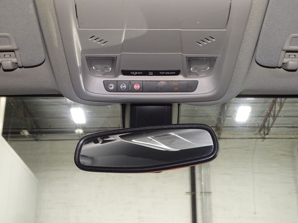 Vehicle image 22 of 37