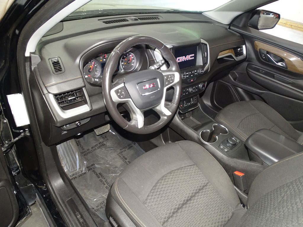 Vehicle image 17 of 37