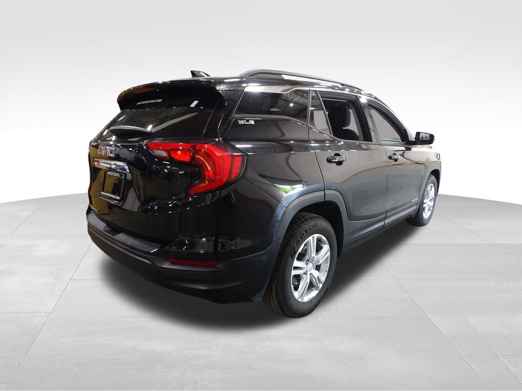 Vehicle image 4 of 37