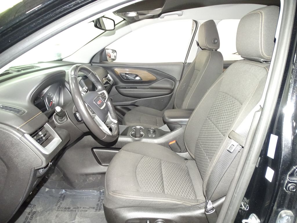 Vehicle image 8 of 37