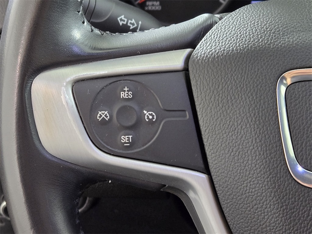 Vehicle image 28 of 32