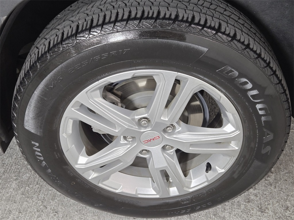Vehicle image 11 of 32