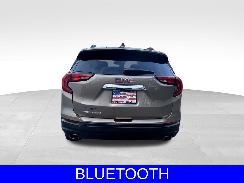 Vehicle image 6 of 44