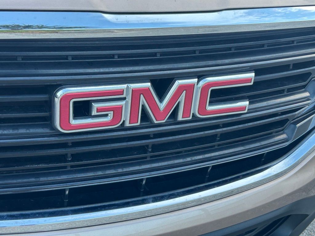 Vehicle image 19 of 44