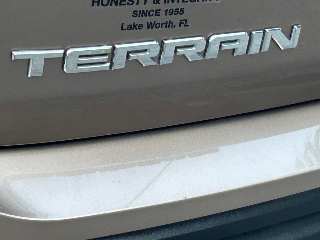 Vehicle image 24 of 44