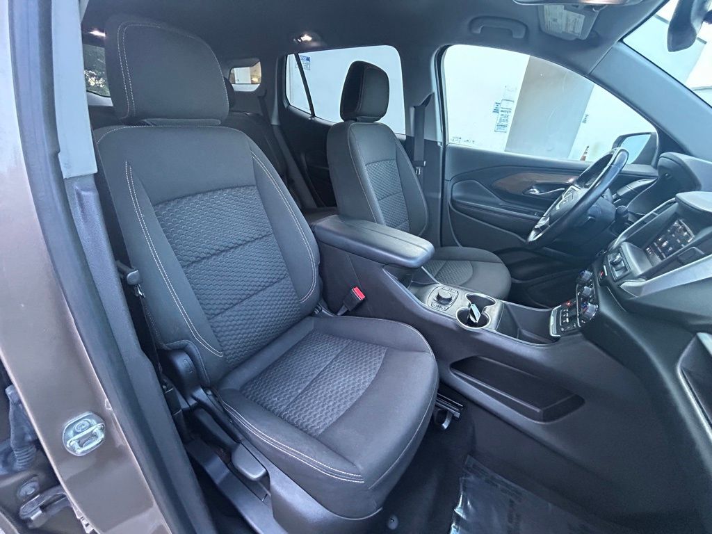 Vehicle image 29 of 44