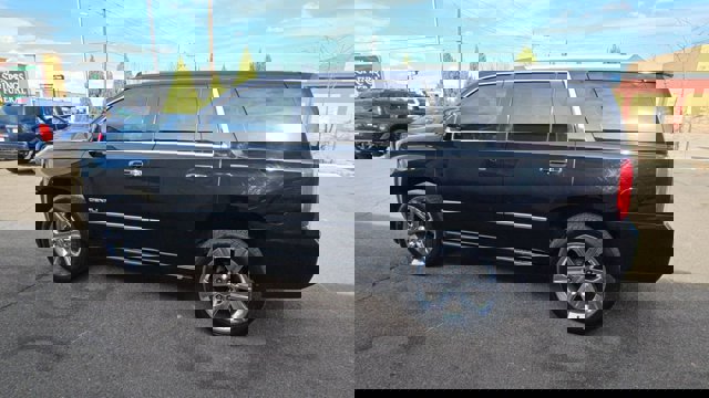 Vehicle image 8 of 23