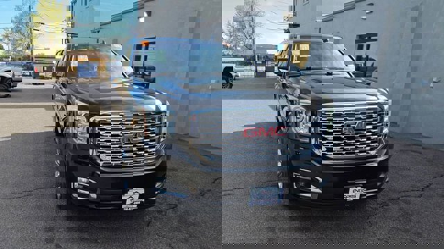 Vehicle image 4 of 23