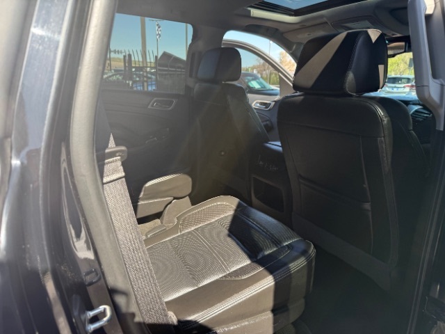 Vehicle image 23 of 37