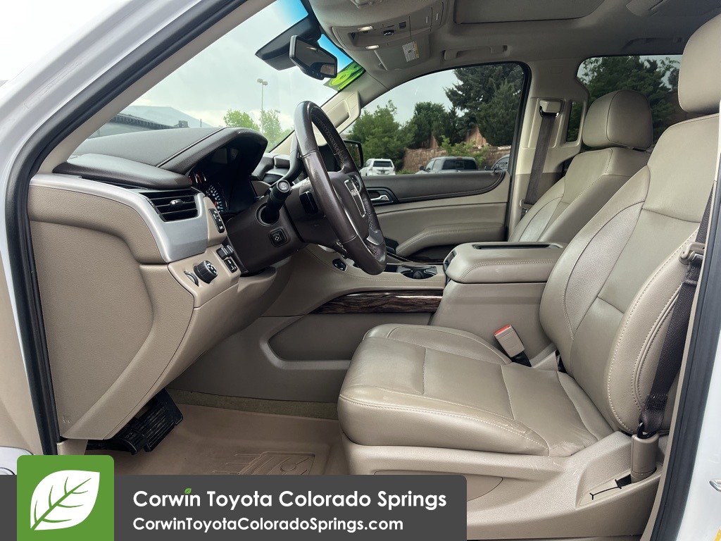 Vehicle image 13 of 32