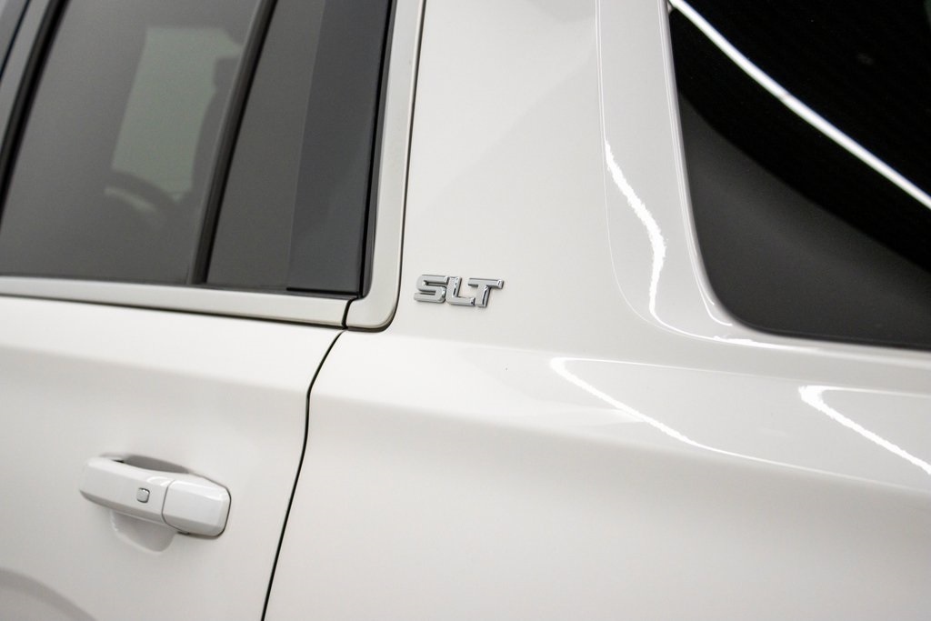 2018 GMC Yukon SLT Image 32 of 43