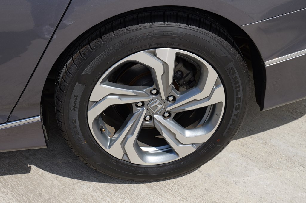 2018 Honda Accord EX-L 1.5T Image 12 of 39