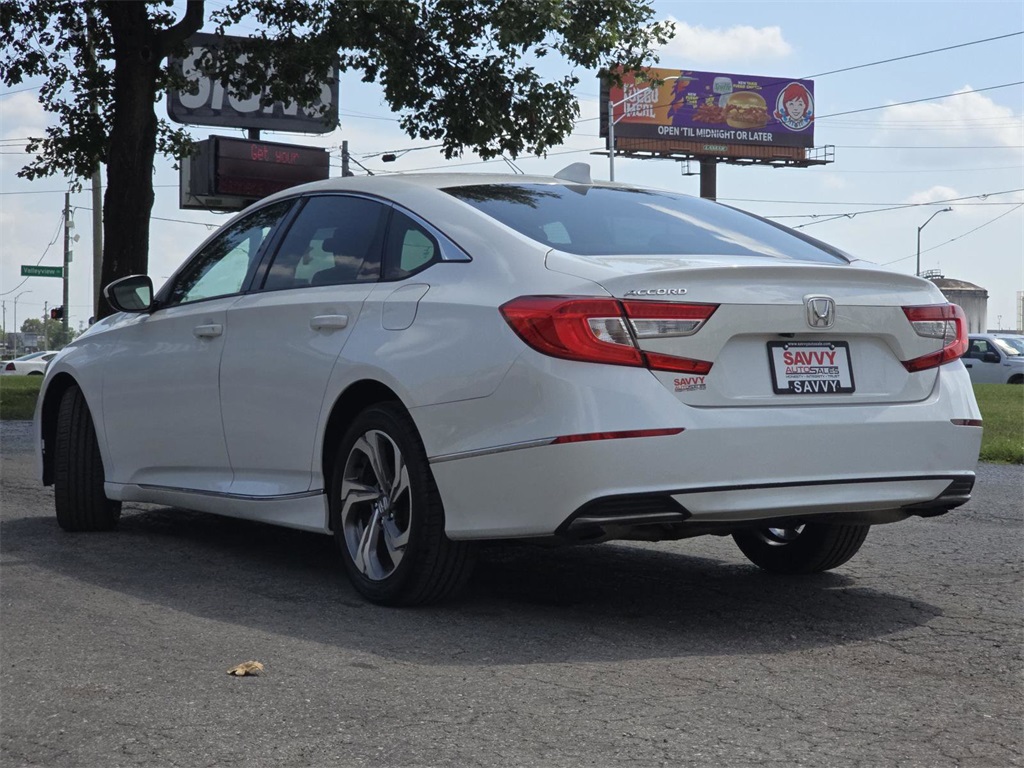 Vehicle image 7 of 31