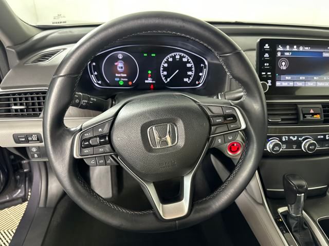 Vehicle image 14 of 27