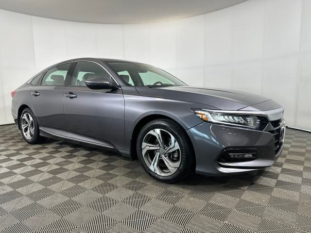 Vehicle image 4 of 27