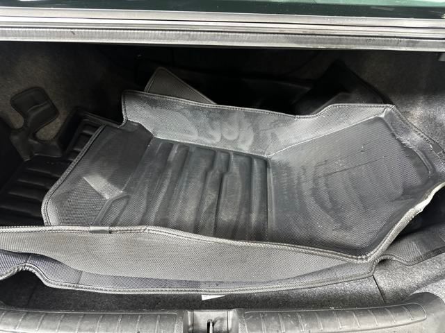Vehicle image 24 of 27