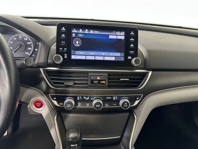 Vehicle image 20 of 27