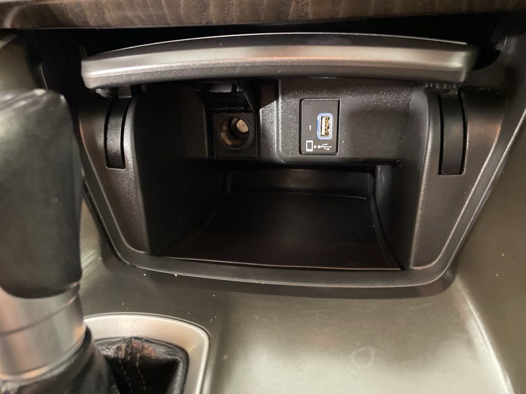 Vehicle image 39 of 50