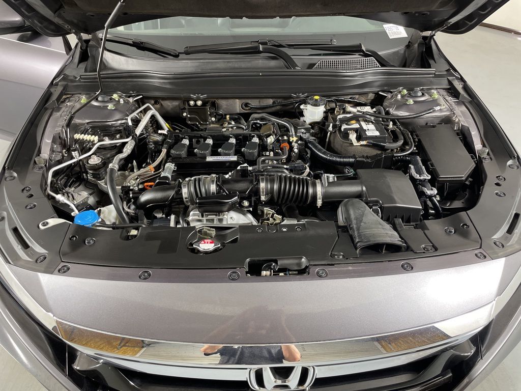 Vehicle image 11 of 50