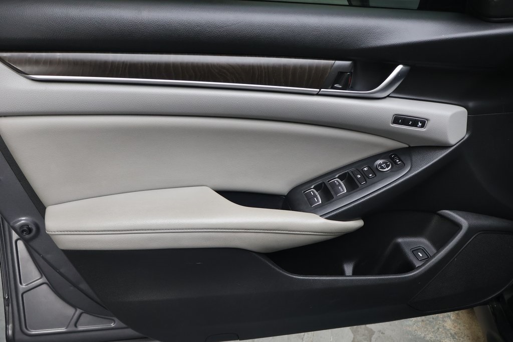2018 Honda Accord EX-L 1.5T Image 29 of 47