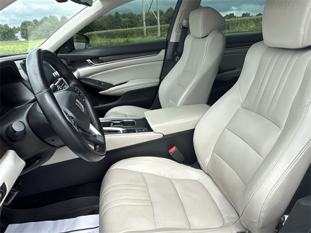 2018 Honda Accord EX-L 1.5T Image 21 of 32