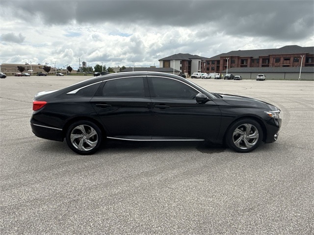 2018 Honda Accord EX-L 1.5T Image 8 of 32