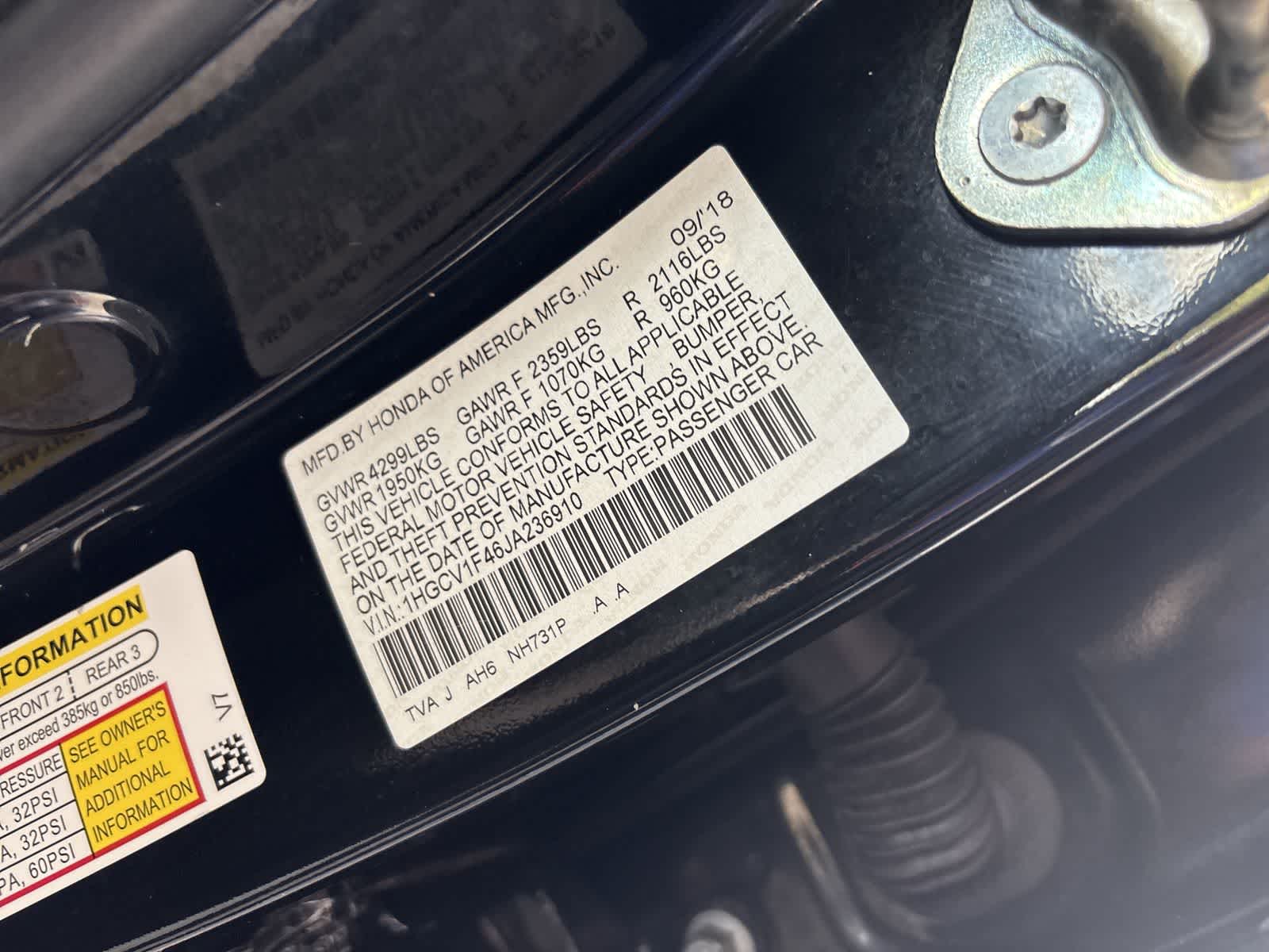 Vehicle image 27 of 32