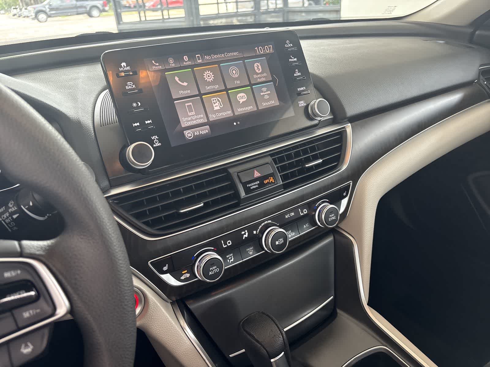 2018 Honda Accord EX 1.5T Image 21 of 32