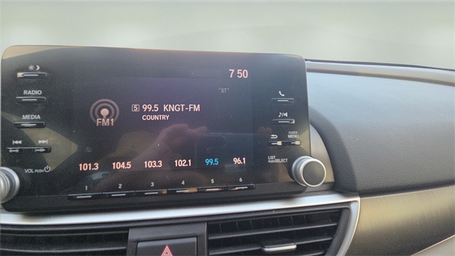 2018 Honda Accord LX 1.5T Image 16 of 21