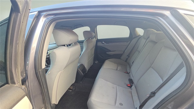2018 Honda Accord LX 1.5T Image 12 of 21
